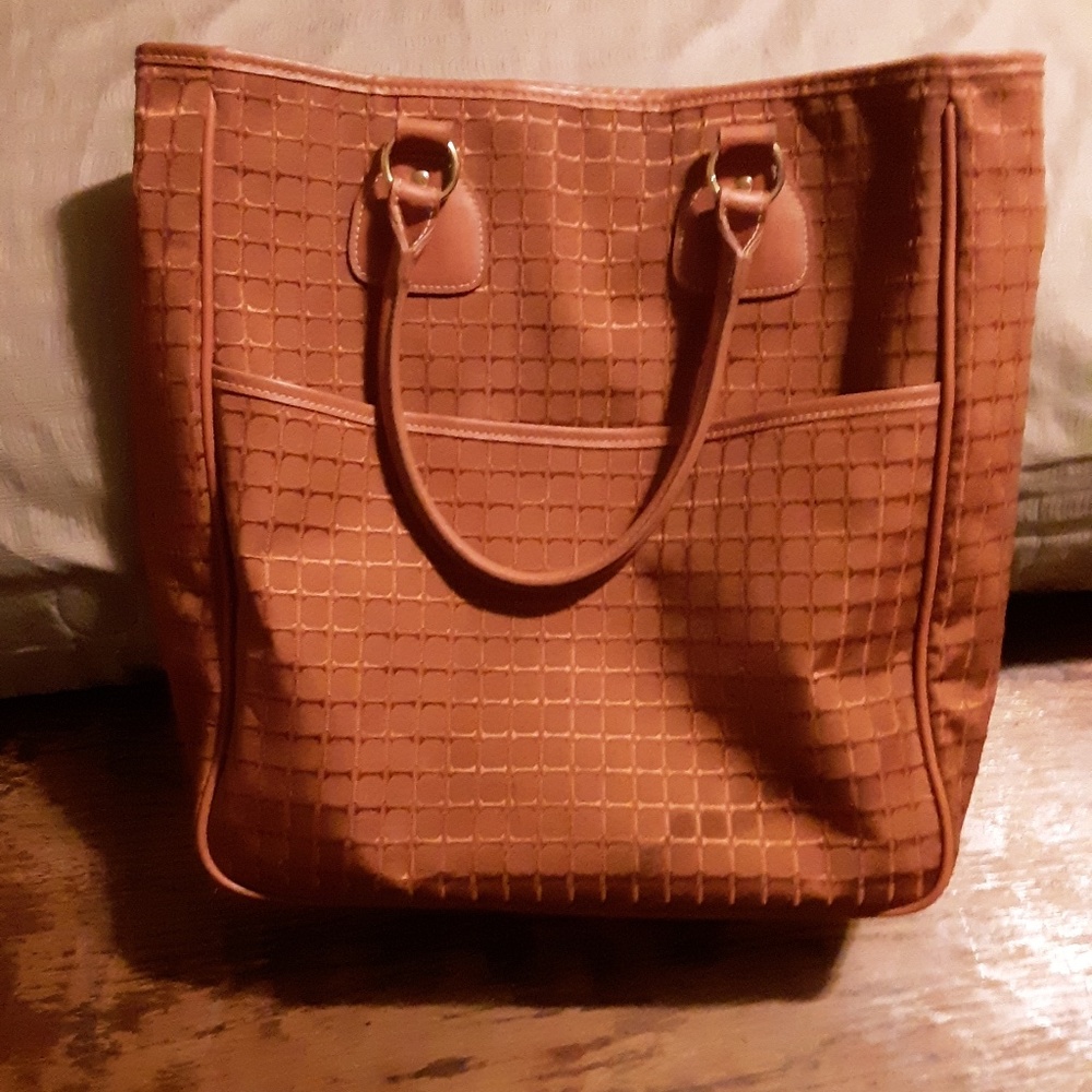 Purse - Picture 2 of 5